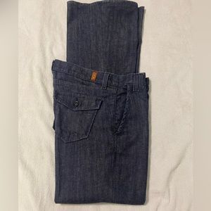 Like new 7 for all Mankind Low Rise Flare Jeans Dark Wash 28